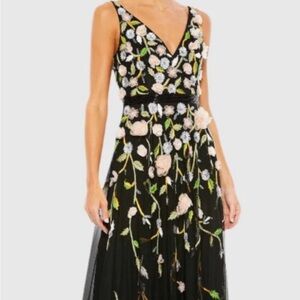 NWT MAC DUGGAL size 14 Appliqué  Dress BlacK multi just gorgeous